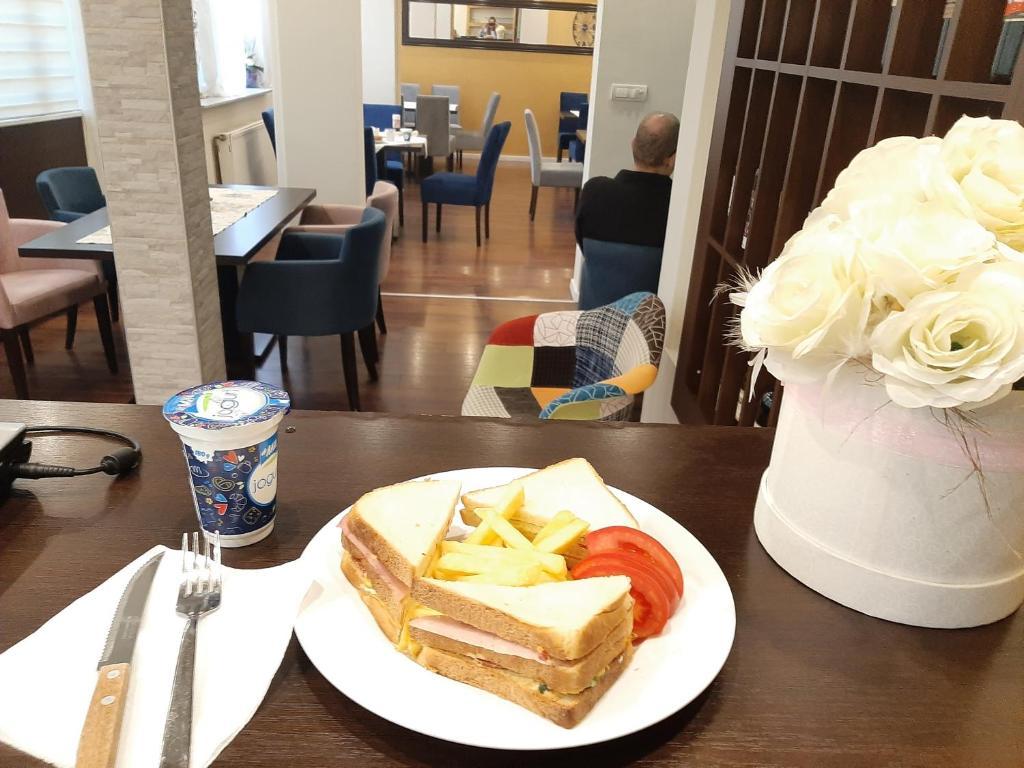 Hotel Usce Šabac Eksteriør billede